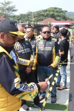 Buka Festival Bonsai di Jampangtengah, Bupati: Bonsai Berpotensi Dukung Ekonomi Kreatif dan Pariwisata